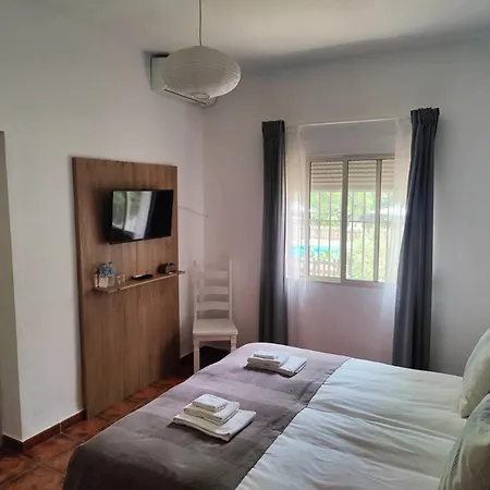 Hotel Cortijo Conquistadores Lucena Del Puerto